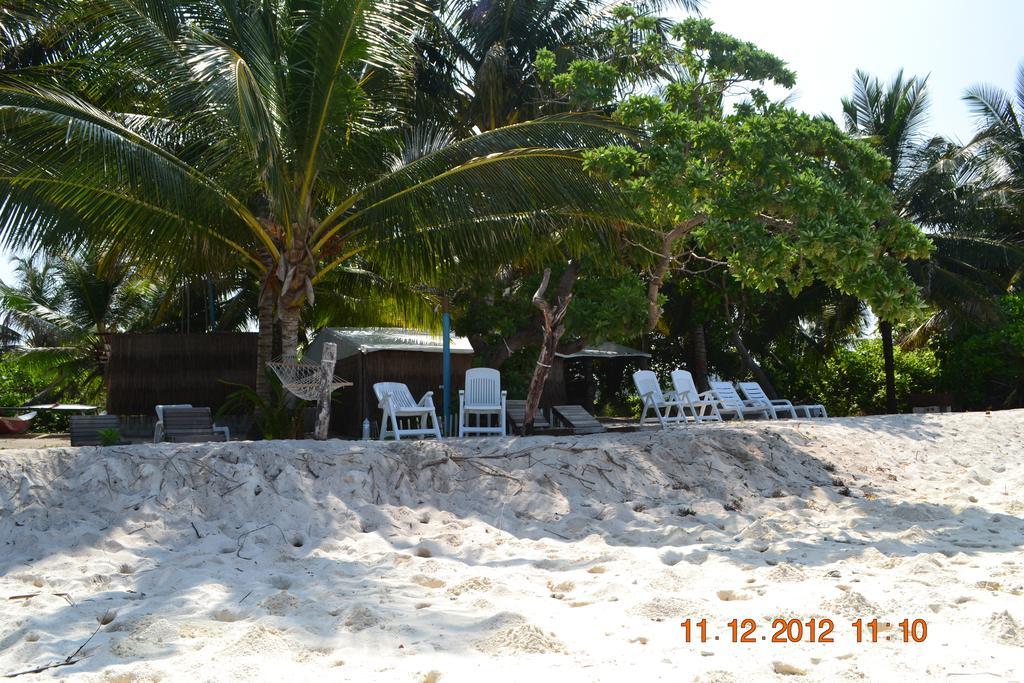 Asseyri Tourist Inn Hanimaadhoo Island Exterior photo